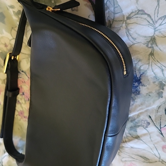 Madewell Sling Crossbody Bag - Picture 7 of 7